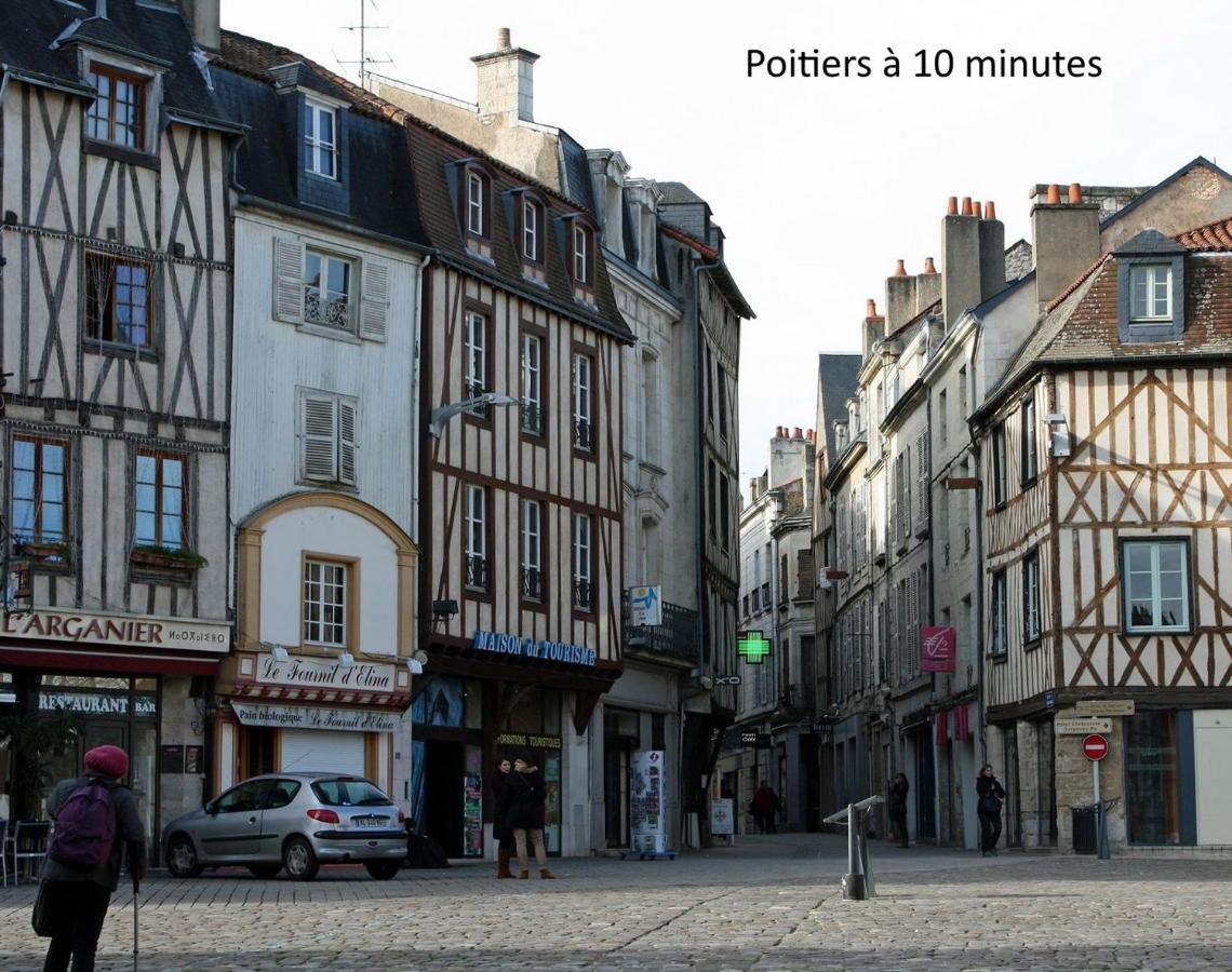 Maison Proche Futuroscope Chasseneuil-du-Poitou Eksteriør billede